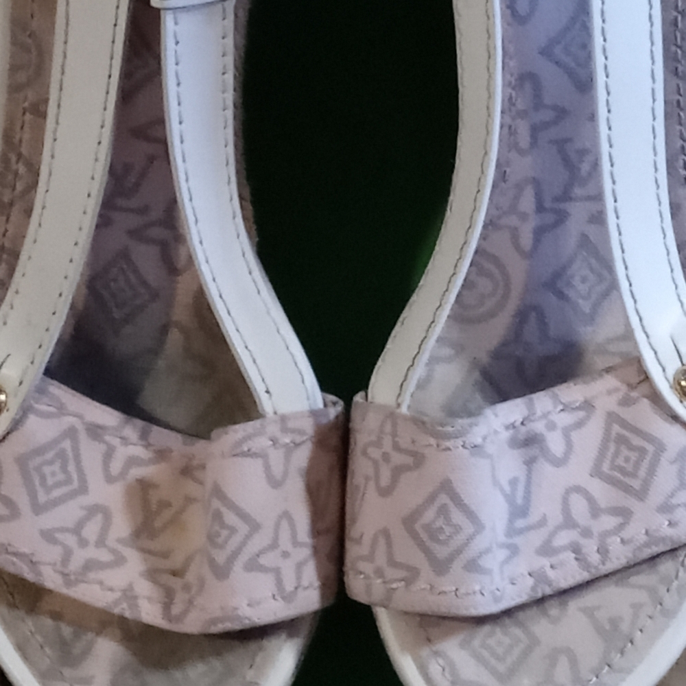 Louis Vuitton wedge sandles - Picture 3 of 7